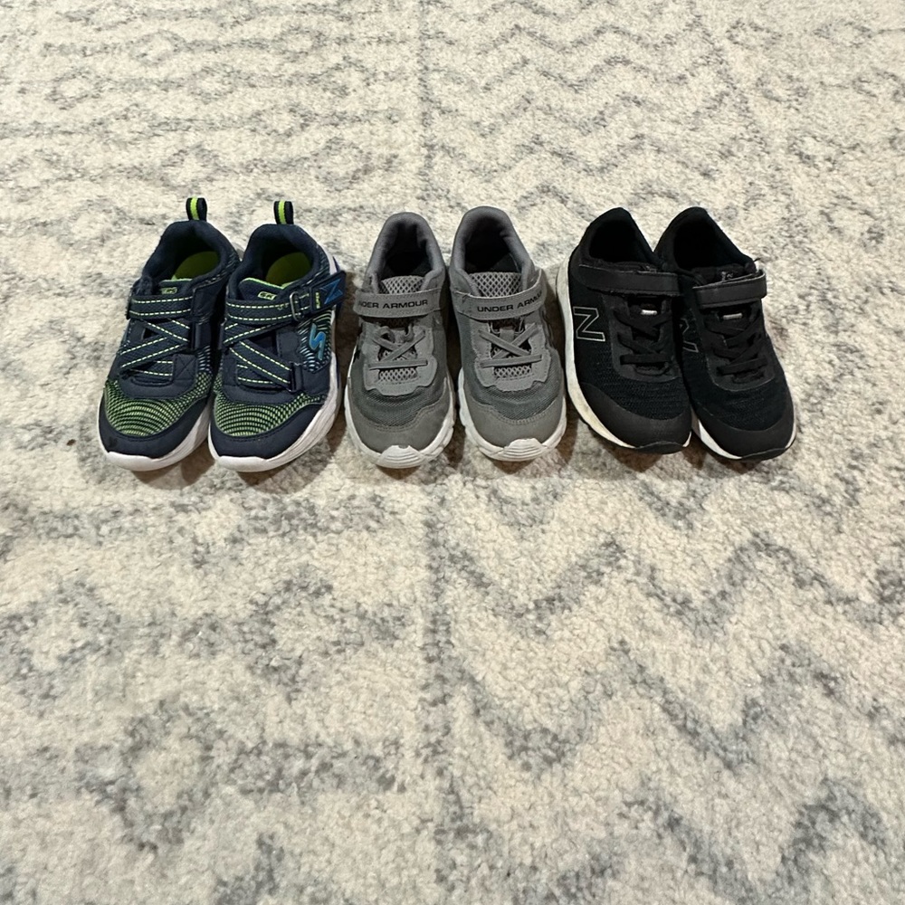 Toddler boys sneaker bundle size 10k.